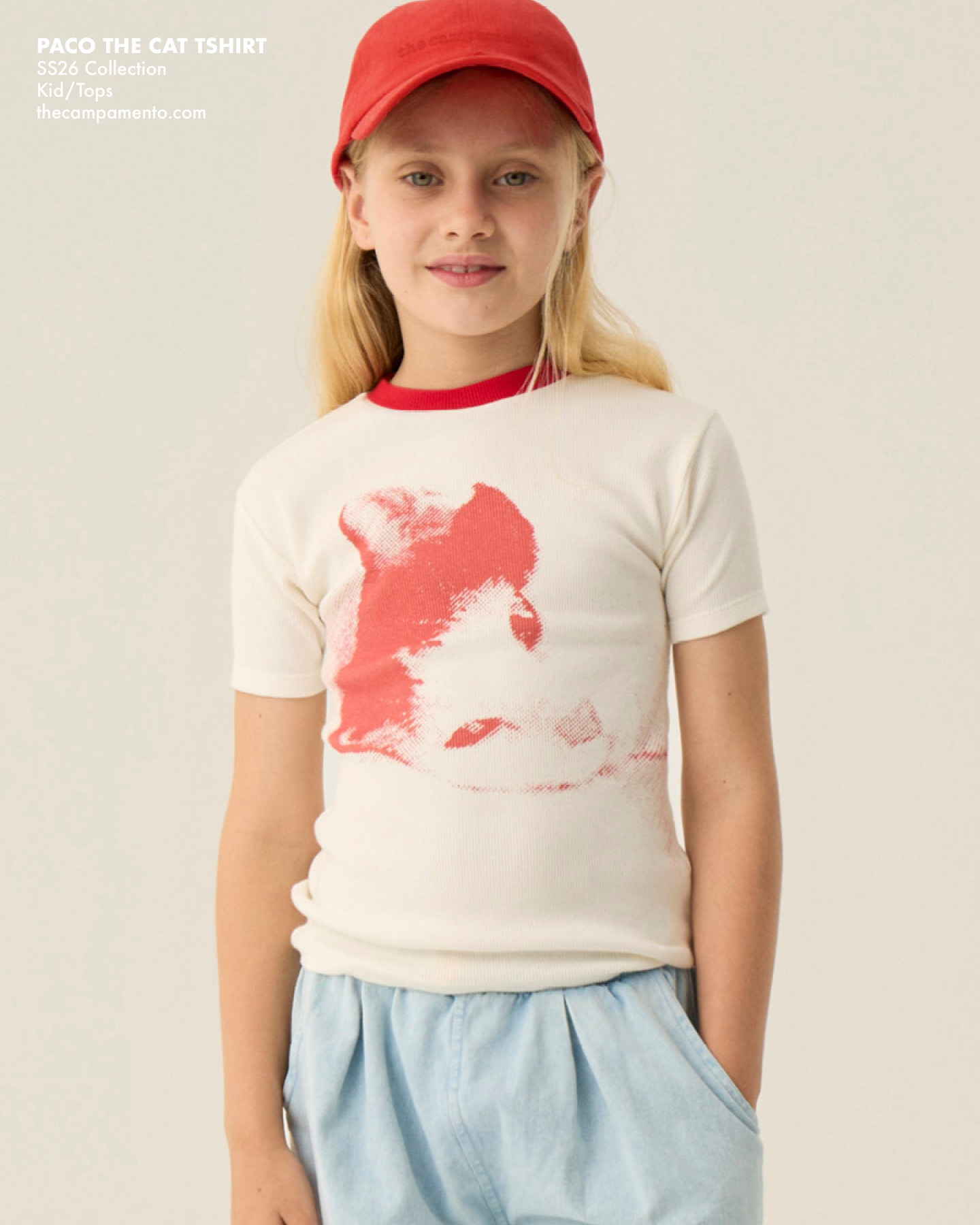 This t-shirt features a special illustration of Sleepy Paco, one of Antía & Jorge’s cats 🐱❤️

#SS26 #Kidswear