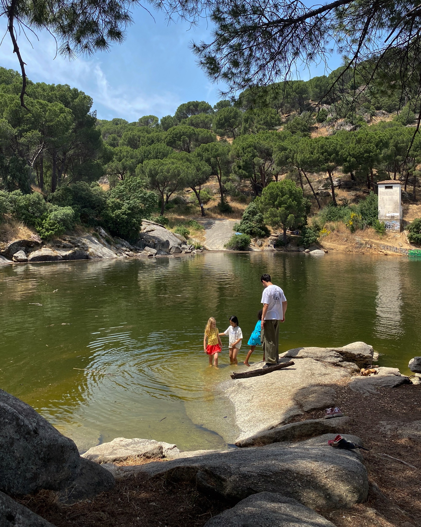 Take a look behind the scenes of how the SS26 Collection was created 👀

A closer look at the process, the details, and the moments that bring it all together!

#SS26 #Makingof